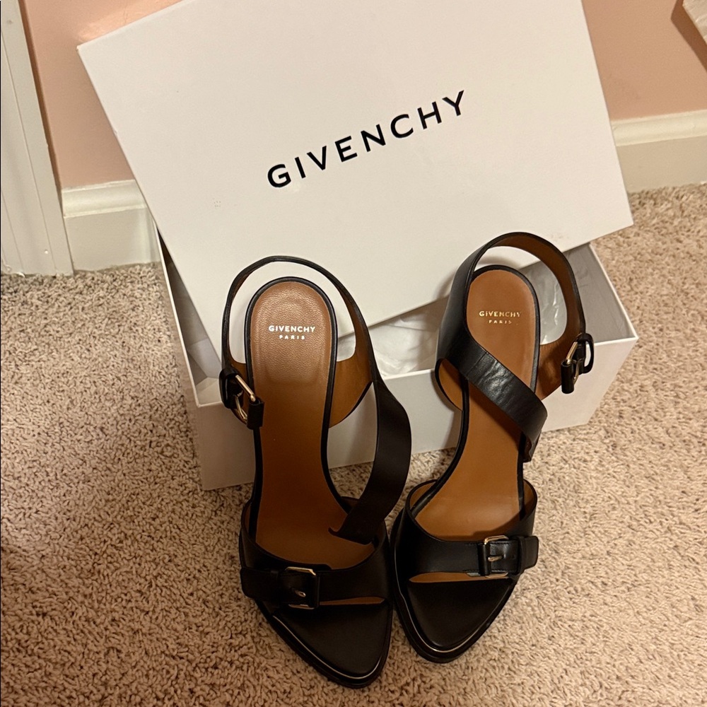 Givenchy Elegant Black Sandals